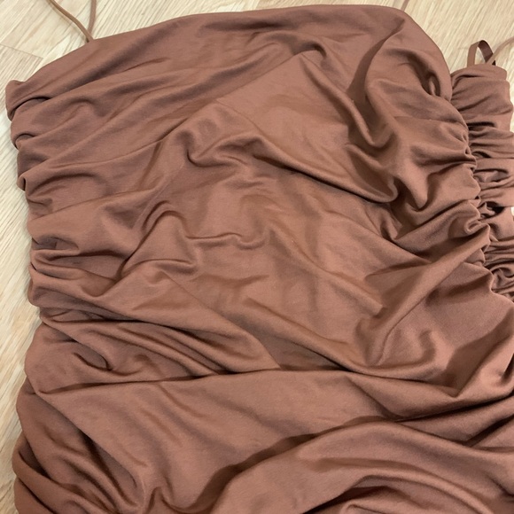 Ruched chocolate brown midi dress - Picture 2 of 2